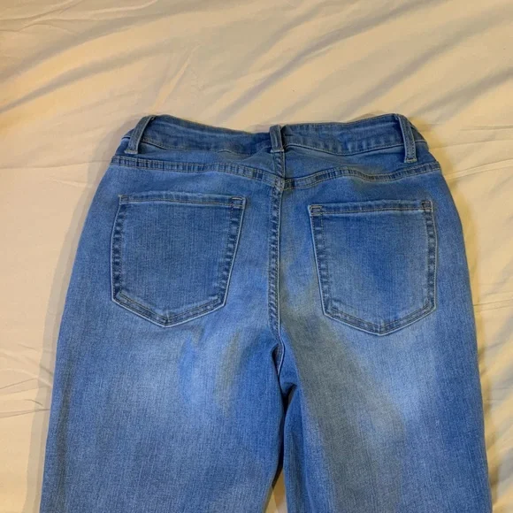 Time and Tru Blue Jeans - Picture 6 of 8